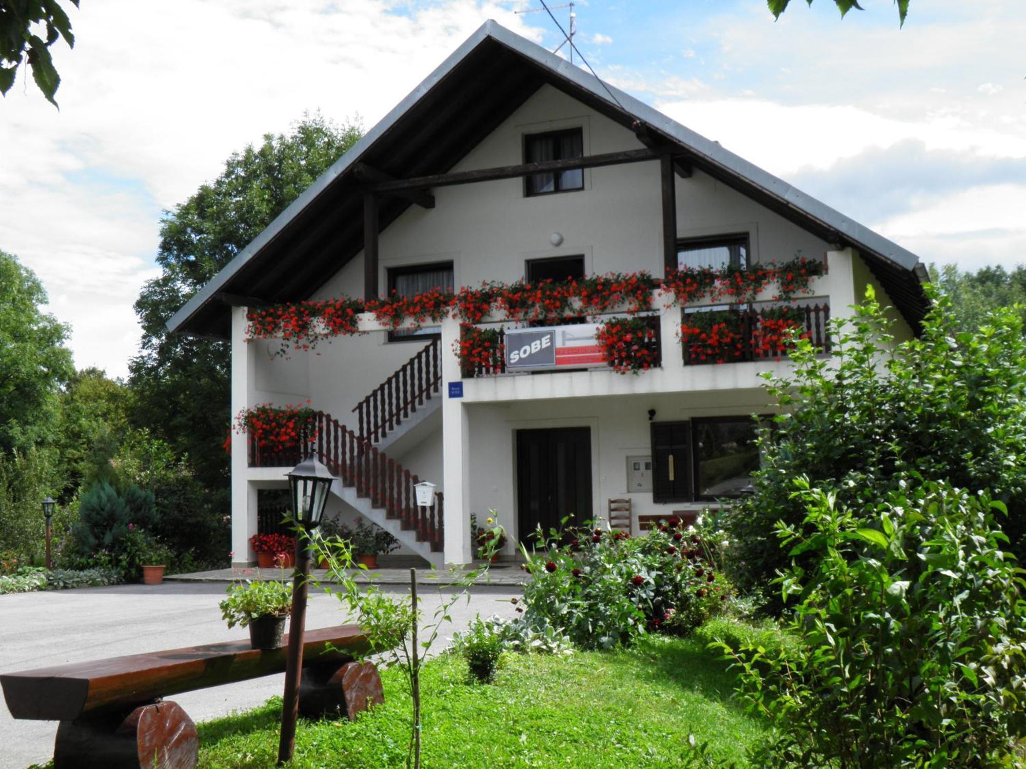 Hotel House Janja Plitvice Seliste Dreznicko Esterno foto